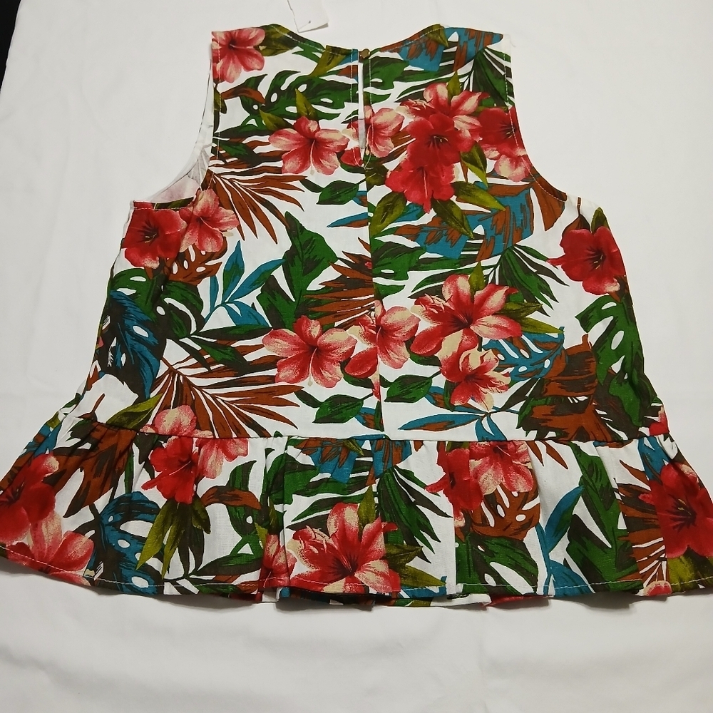 Everly Floral Sleeveless Kids Top - Picture 7 of 9
